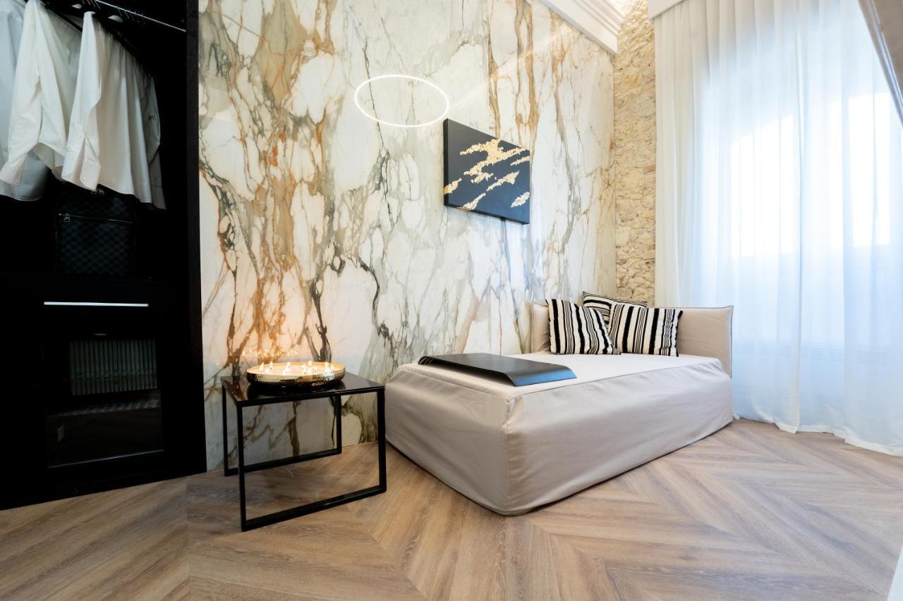 Nero Luxury