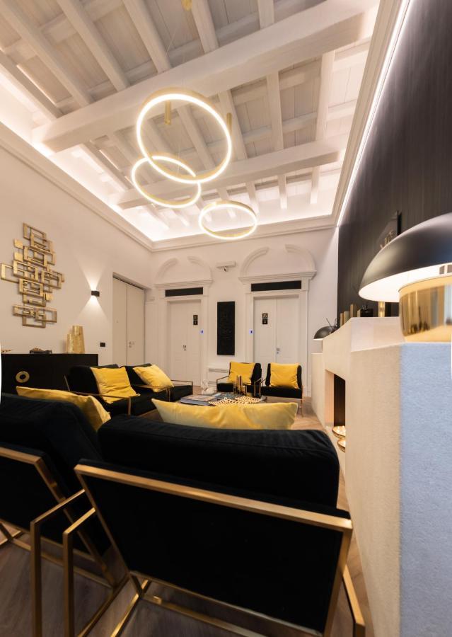 Nero Luxury
